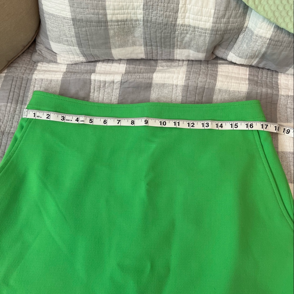 Banana Republic Mini Skirt - Picture 4 of 8